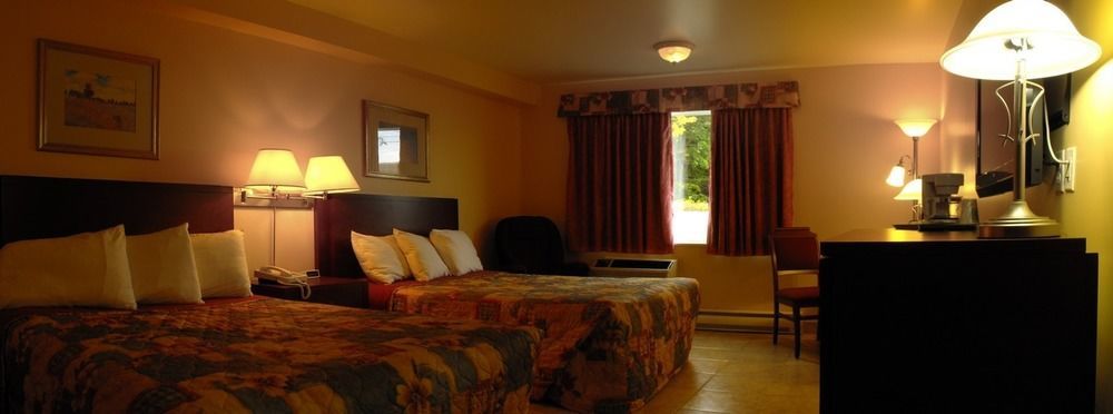 Motel Le Pocatois La Pocatiere Eksteriør billede